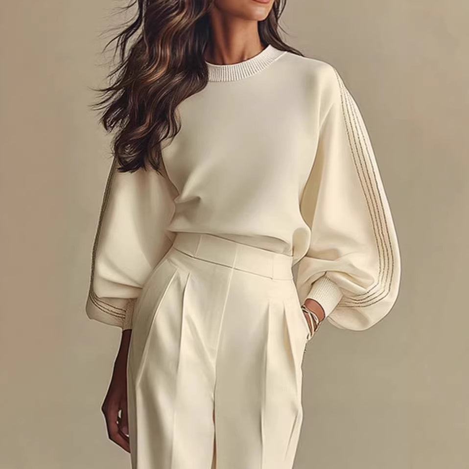 Round Neck Long Sleeved Sweatshirt And Pants Set